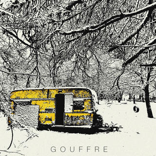 Caravan in a meusian snow